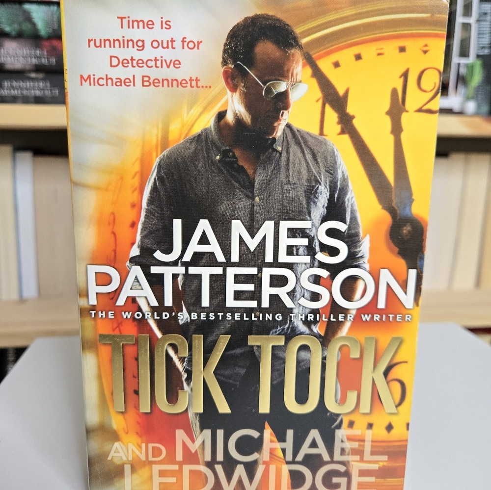 James Patterson Books Bundle - Picture 3 of 7